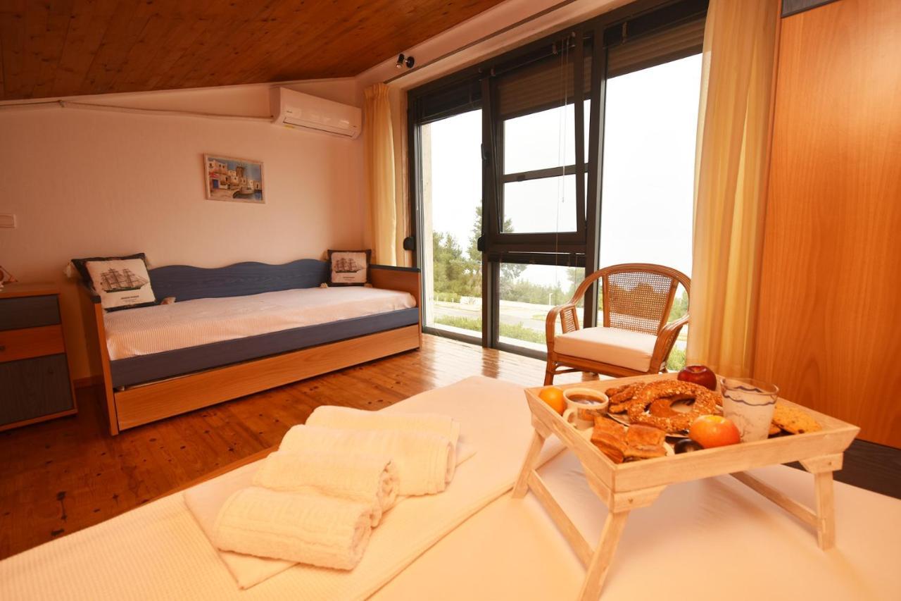 Olia Sea View Shared Pool Villa, เนอาโฟเกีย ภายนอก รูปภาพ